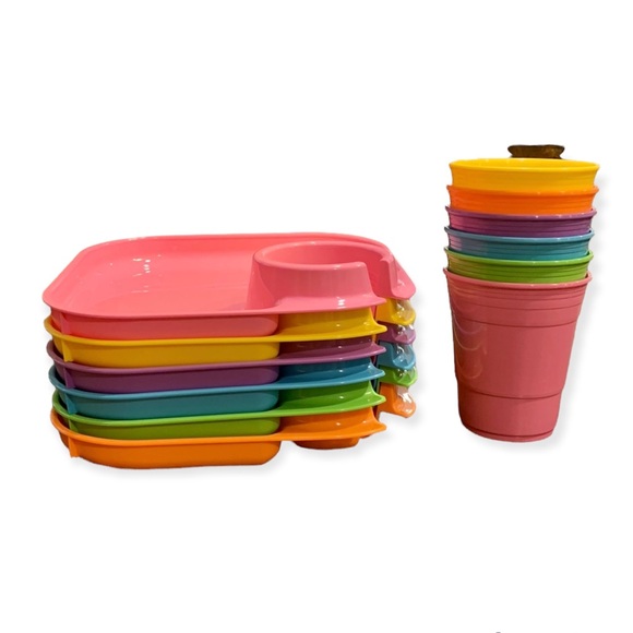 SET OF 6 PLATES AND GLASSES  NEW IN BOX - Picture 7 of 16